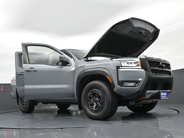 Used 2025 Nissan Frontier PRO-4X w/ Pro Convenience Package AWD/4WD image 39