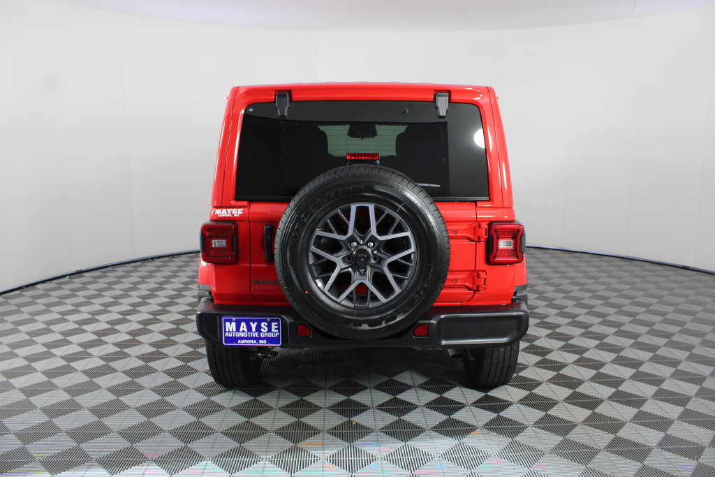 Used 2026 Jeep Wrangler Unlimited Sahara AWD/4WD image 6