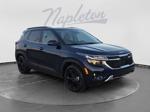 Certified 2026 Kia Seltos EX w/ EX Sunroof Package FWD image 3