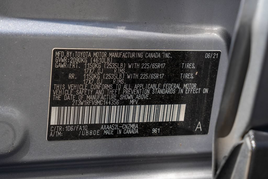 Used 2021 Toyota RAV4 XLE w/ Convenience Package FWD image 31