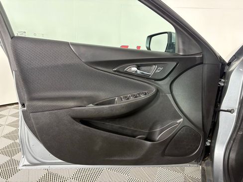 Used 2024 Chevrolet Malibu LT FWD image 16