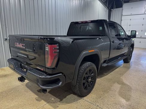 Used 2025 GMC Sierra 3500 AT4 w/ AT4 Premium Plus Package AWD/4WD image 6
