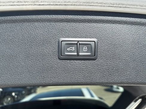 Used 2018 Audi Q5 2.0T Premium image 10