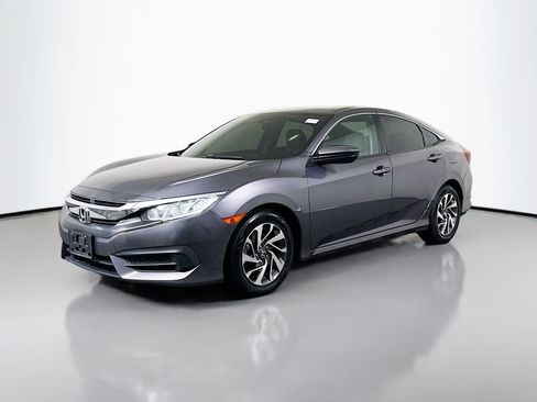 Used 2018 Honda Civic EX image 4