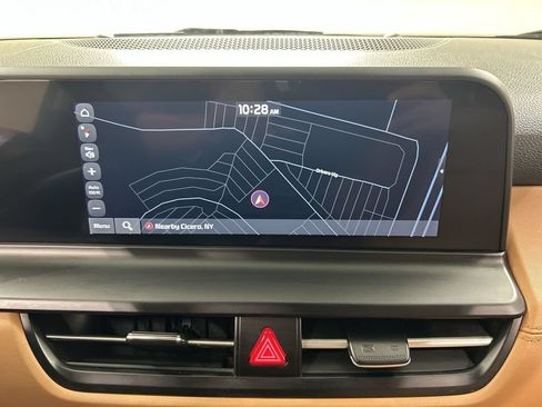Used 2024 Kia Seltos EX AWD/4WD image 16