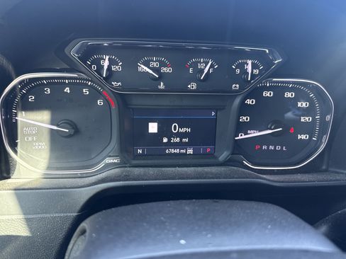 Used 2019 GMC Sierra 1500 AT4 w/ AT4 Premium Package image 9