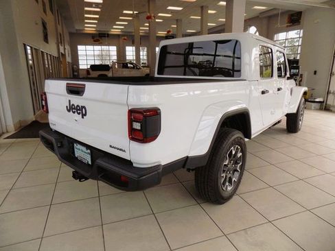 New 2026 Jeep Gladiator Sport AWD/4WD image 7