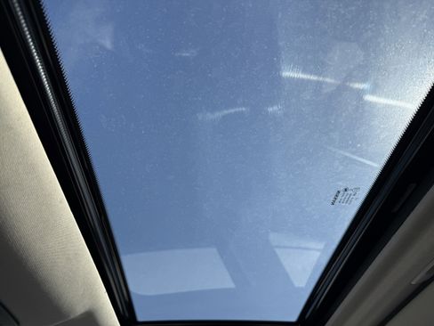 Used 2021 Nissan Altima 2.5 SR w/ SR Premium Package image 30