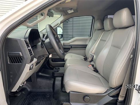 Used 2017 Ford F550 2WD Crew Cab Super Duty image 21