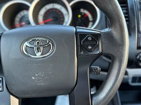 Used 2015 Toyota Tacoma 2WD Access Cab image 26