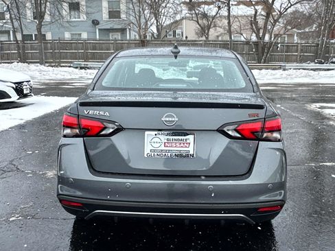 New 2025 Nissan Versa SR w/ Trunk Package image 5