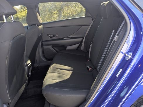 Used 2025 Hyundai Elantra Sport image 13