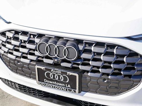 New 2025 Audi Q5 Premium image 8