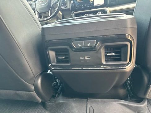Used 2024 GMC Sierra 1500 AT4 w/ AT4 Premium Package AWD/4WD image 15