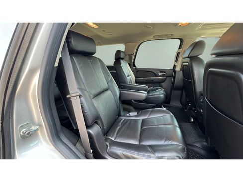 Used 2007 Chevrolet Tahoe LTZ w/ LTZ Preferred Equipment Group AWD/4WD image 31