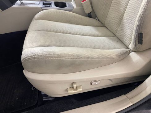 Used 2011 Subaru Legacy 2.5i Premium w/ All-Weather Pkg image 12