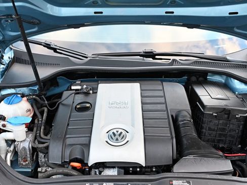 Used 2007 Volkswagen Eos 2.0T FWD image 29
