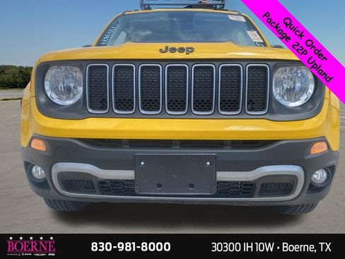 Used 2023 Jeep Renegade Latitude w/ Sun/Sound Group AWD/4WD image 5