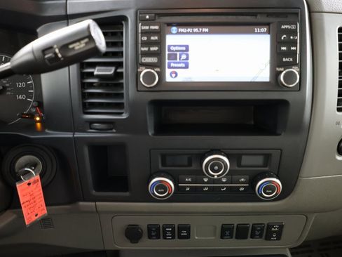 Used 2021 Nissan NV 3500 SL image 28