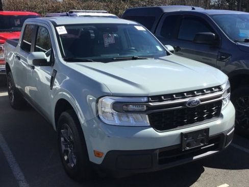 Used 2022 Ford Maverick XLT w/ XLT Luxury Package image 2