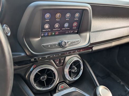 Used 2021 Chevrolet Camaro LT image 21