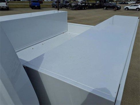 New 2025 GMC Sierra 3500 Pro w/ Convenience Package image 21