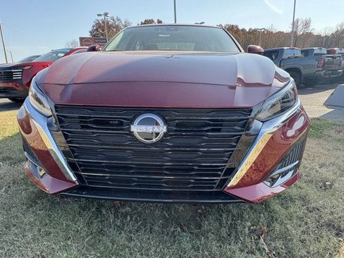New 2025 Nissan Altima 2.5 SL FWD image 2