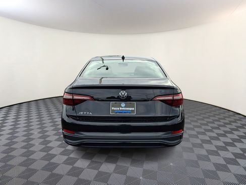 Certified 2022 Volkswagen Jetta S FWD image 6