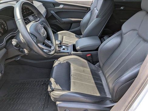 Used 2021 Audi Q5 2.0T Premium Plus w/ Premium Plus Package AWD/4WD image 12