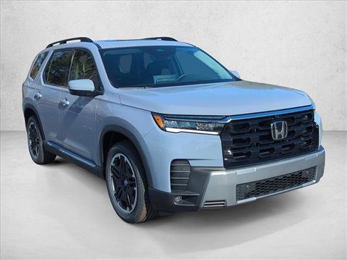 New 2026 Honda Pilot Touring image 7
