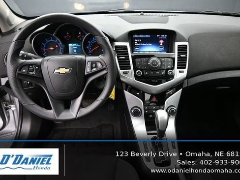 Used 2016 Chevrolet Cruze LT FWD image 26