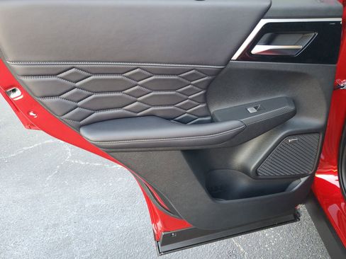 New 2025 Mitsubishi Outlander SEL image 23