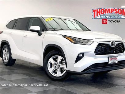 Used 2025 Toyota Highlander LE