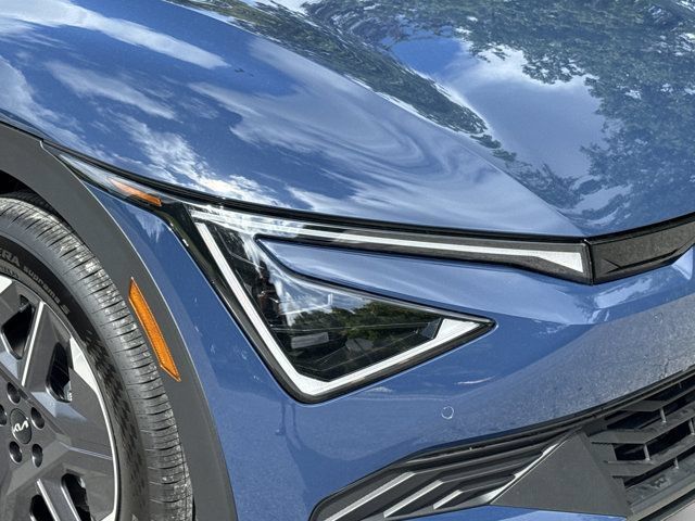 New 2026 Kia EV6 Light RWD image 8