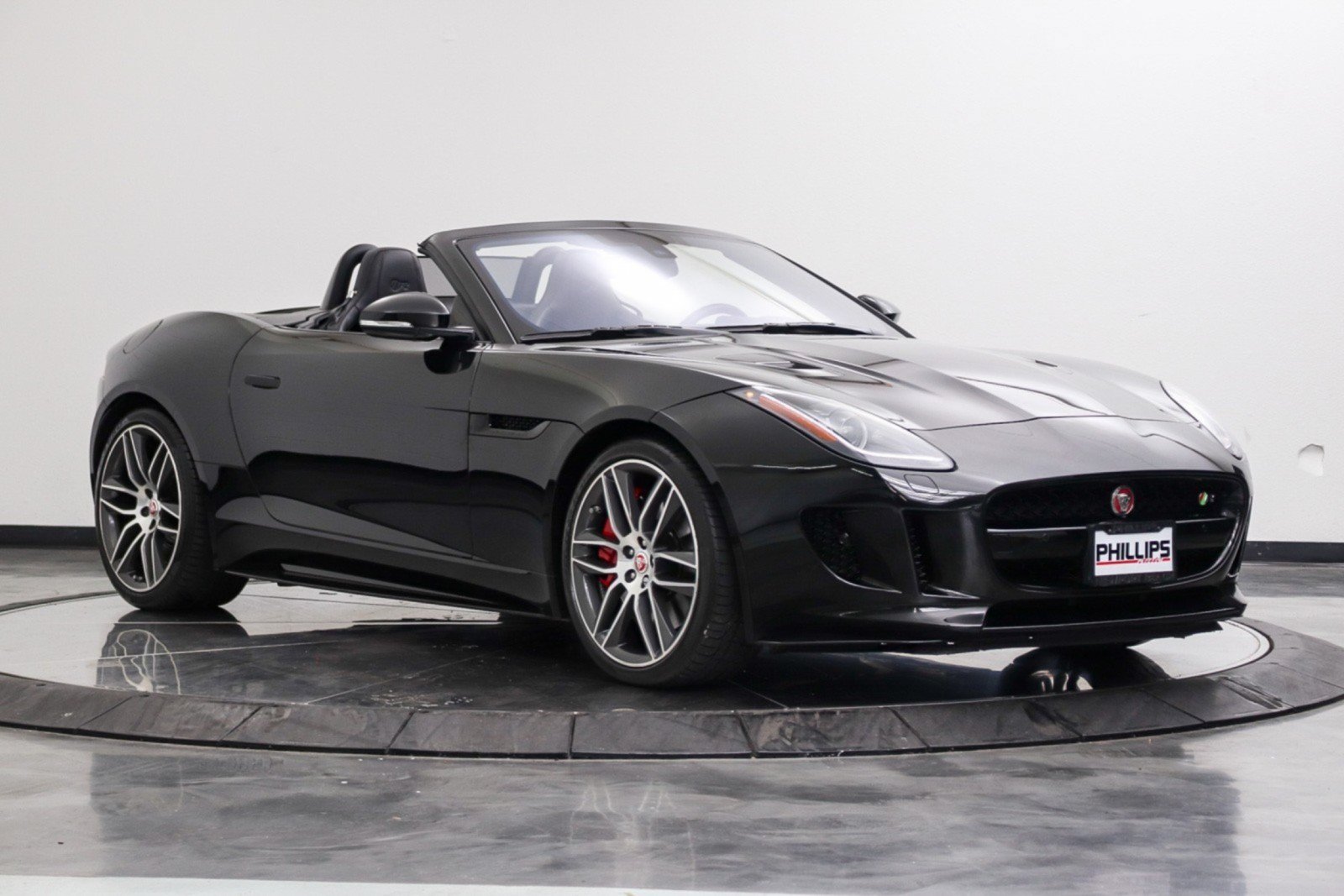 Used 2017 Jaguar F-TYPE R AWD/4WD image 15
