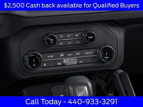 New 2025 Ford Bronco Outer Banks w/ Sasquatch Package image 18