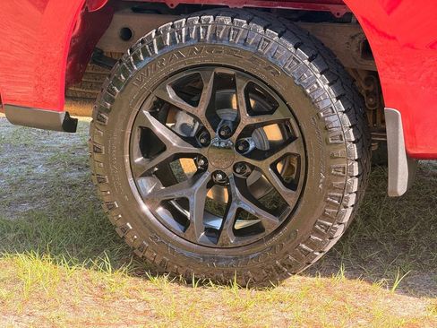 Used 2020 Chevrolet Silverado 1500 RST w/ All-Star Edition AWD/4WD image 10