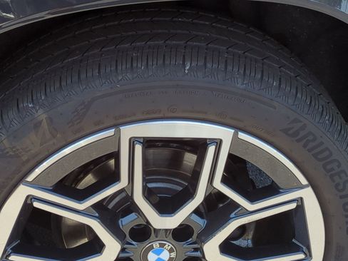 Certified 2025 BMW X1 xDrive28i AWD/4WD image 12