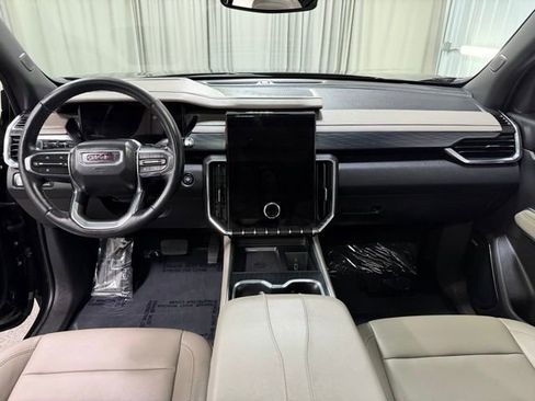 Used 2024 GMC Acadia Elevation w/ LPO, Floor Liner Package AWD/4WD image 14