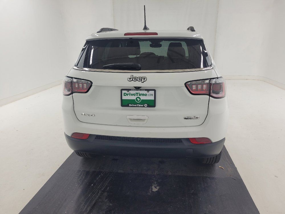 Used 2022 Jeep Compass Latitude w/ Sun and Sound Group AWD/4WD image 7