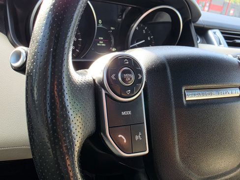 Used 2016 Land Rover Range Rover Sport HSE image 42