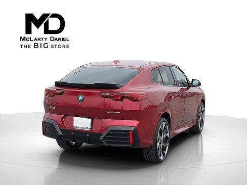 Used 2024 BMW X2 xDrive28i w/ Premium Package image 5