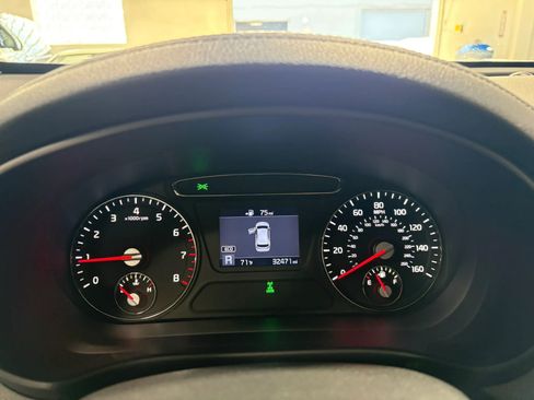Used 2020 Kia Sorento LX w/ LX I4 Convenience Package AWD/4WD image 13