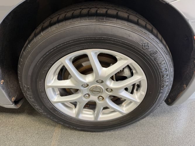 Used 2021 Chrysler Pacifica Touring-L FWD image 8