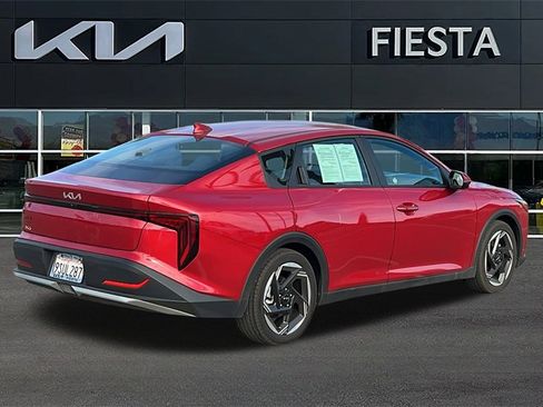 Used 2025 Kia K4 EX image 3