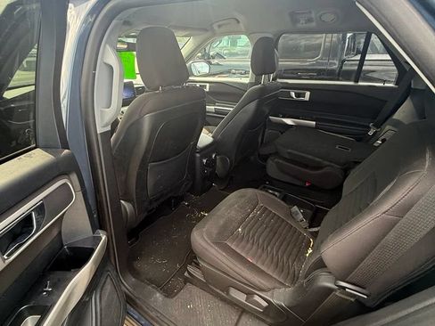 Used 2020 Ford Explorer XLT w/ Comfort Package AWD/4WD image 9