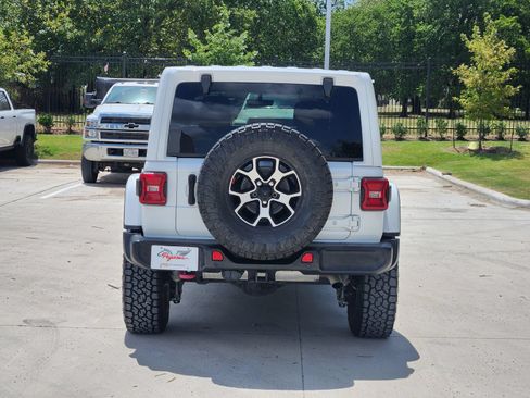 Used 2021 Jeep Wrangler Unlimited Rubicon AWD/4WD image 7
