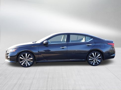 Used 2020 Nissan Altima 2.5 Platinum image 4
