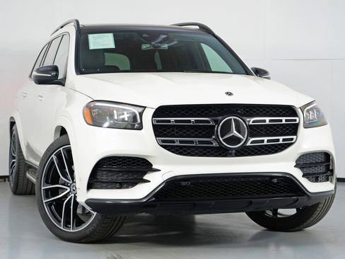 Used 2021 Mercedes-Benz GLS 580 4MATIC image 4