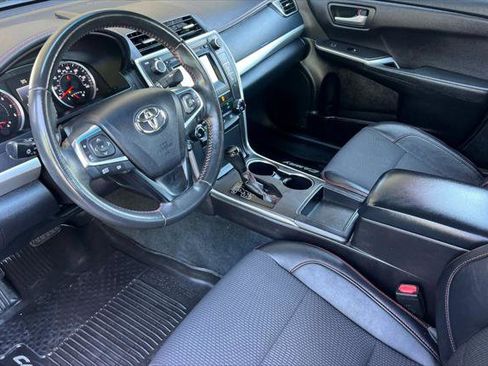 Certified 2017 Toyota Camry SE FWD image 11